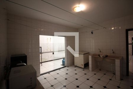 Casa à venda com 640m², 4 quartos e 4 vagasArea de Serviço