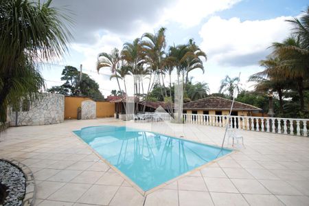 Casa à venda com 640m², 4 quartos e 4 vagasPiscina