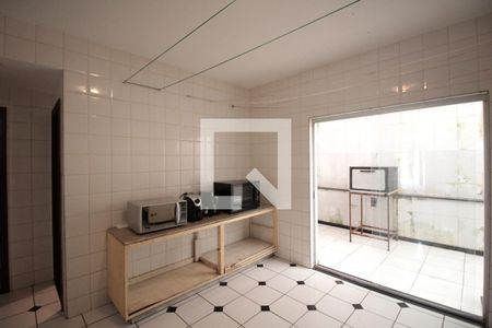 Casa à venda com 640m², 4 quartos e 4 vagasArea de Serviço