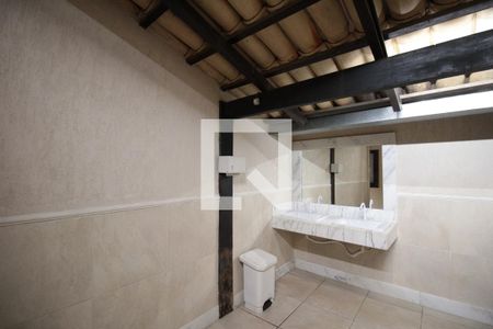 Casa à venda com 640m², 4 quartos e 4 vagasBanheiro Feminino | Salão de Festa