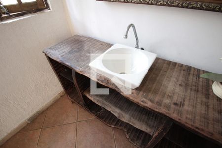 Casa à venda com 640m², 4 quartos e 4 vagasBanheiros da Piscina