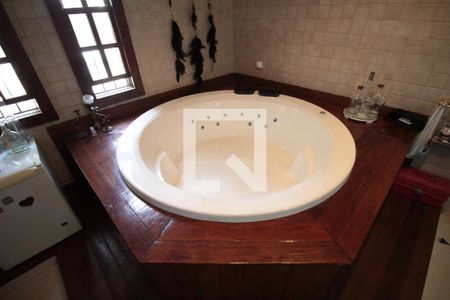 Casa à venda com 640m², 4 quartos e 4 vagasBanheiro da Suite Master