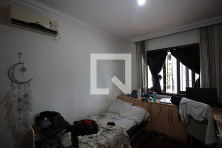 Casa à venda com 640m², 4 quartos e 4 vagasQuarto 1