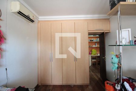 Casa à venda com 640m², 4 quartos e 4 vagasQuarto 2