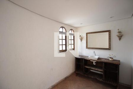 Casa à venda com 640m², 4 quartos e 4 vagasBanheiros da Piscina
