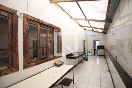 Casa à venda com 640m², 4 quartos e 4 vagasArea de Serviço