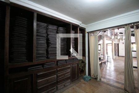 Sala de casa à venda com 4 quartos, 640m² em Trevo, Belo Horizonte
