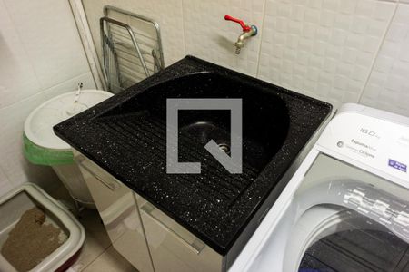 Casa de condomínio à venda com 120m², 3 quartos e 2 vagas Casa de condomínio à venda com 120m², 3 quartos e 2 vagasDetalhe Tanque