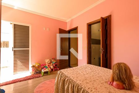 Casa à venda com 267m², 3 quartos e 4 vagasSuíte 2