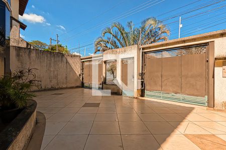 Casa à venda com 267m², 3 quartos e 4 vagasGaragem
