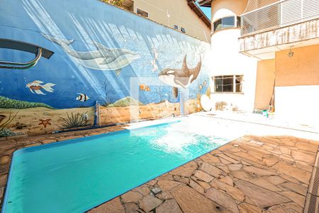 Casa à venda com 267m², 3 quartos e 4 vagasPiscina
