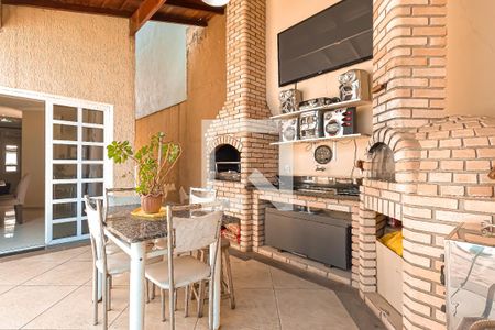 Casa à venda com 267m², 3 quartos e 4 vagasChurrasqueira