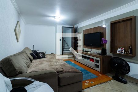 Sala de casa para alugar com 3 quartos, 200m² em Parque Pirajussara, Embu das Artes