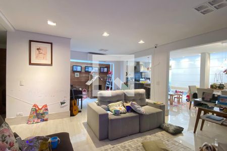 Sala de casa de condomínio à venda com 3 quartos, 240m² em Tamboré, Santana de Parnaíba