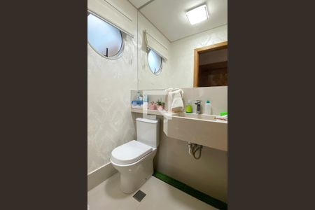 Lavabo de casa de condomínio à venda com 3 quartos, 240m² em Tamboré, Santana de Parnaíba