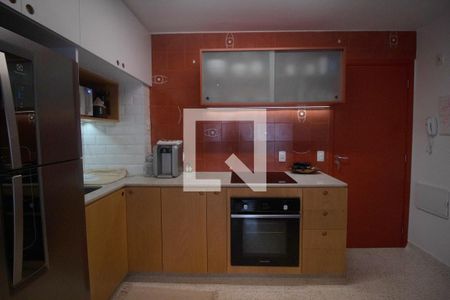 Apartamento à venda com 40m², 1 quarto e 1 vaga Apartamento à venda com 40m², 1 quarto e 1 vagaCozinha