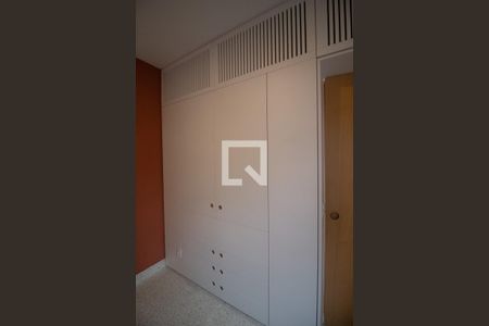 Apartamento à venda com 40m², 1 quarto e 1 vaga Apartamento à venda com 40m², 1 quarto e 1 vagaSuíte