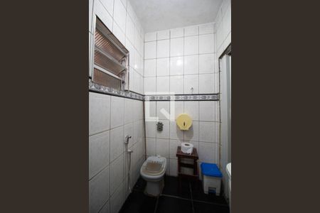 Casa à venda com 512m², 2 quartos e 2 vagasBanheiro