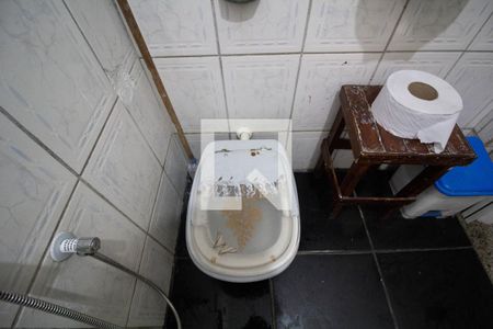 Casa à venda com 512m², 2 quartos e 2 vagasBanheiro