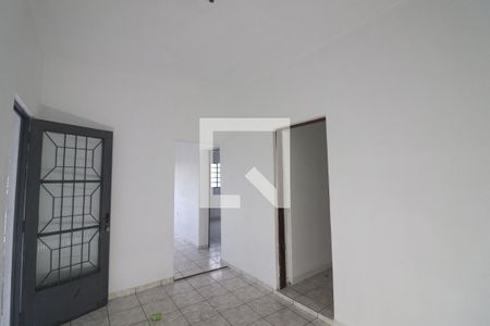 Sala  de apartamento para alugar com 2 quartos, 70m² em Vila Palmeiras, São Paulo