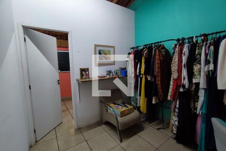 Casa à venda com 170m², 3 quartos e 2 vagas Casa à venda com 170m², 3 quartos e 2 vagasQuarto 2 - Suíte