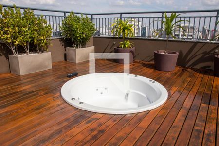 Apartamento para alugar com 32m², 1 quarto e sem vaga Apartamento para alugar com 32m², 1 quarto e sem vagaJacuzzi