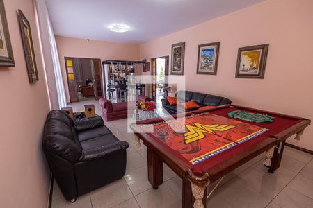 Sala / 2 ambientes de casa de condomínio para alugar com 5 quartos, 1000m² em Pampulha, Belo Horizonte