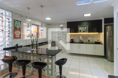 Casa à venda com 240m², 4 quartos e 2 vagasCozinha