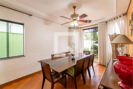 Casa à venda com 4 quartos, 374m² em Brooklin, São Paulo