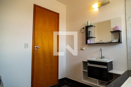 Casa à venda com 180m², 2 quartos e 2 vagas Casa à venda com 180m², 2 quartos e 2 vagasBanheiro da Suíte 1