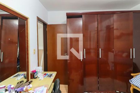 Casa de condomínio à venda com 198m², 3 quartos e 4 vagas Casa de condomínio à venda com 198m², 3 quartos e 4 vagasQuarto 3 Suite