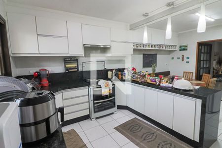 Casa de condomínio à venda com 198m², 3 quartos e 4 vagas Casa de condomínio à venda com 198m², 3 quartos e 4 vagasCozinha