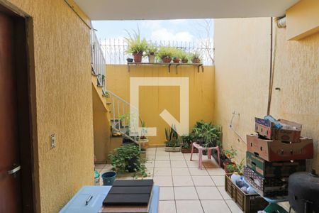 Casa de condomínio à venda com 198m², 3 quartos e 4 vagas Casa de condomínio à venda com 198m², 3 quartos e 4 vagasGaragem / Lavanderia