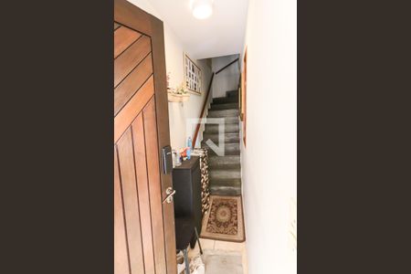 Casa de condomínio à venda com 198m², 3 quartos e 4 vagas Casa de condomínio à venda com 198m², 3 quartos e 4 vagasAcesso Social