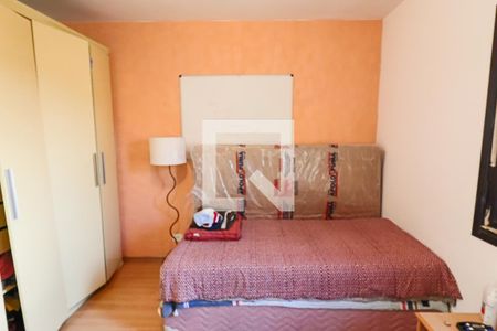 Quarto 1 de casa de condomínio à venda com 3 quartos, 198m² em Vila Gomes, São Paulo