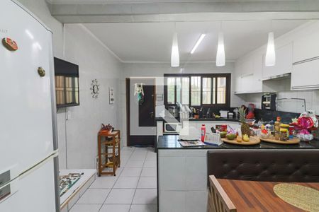 Casa de condomínio à venda com 198m², 3 quartos e 4 vagas Casa de condomínio à venda com 198m², 3 quartos e 4 vagasCozinha