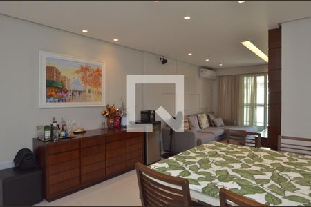 Sala de apartamento para alugar com 2 quartos, 130m² em Recreio dos Bandeirantes, Rio de Janeiro