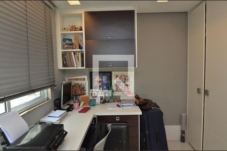 Apartamento para alugar com 130m², 2 quartos e 2 vagasEscritório