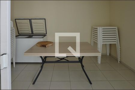 Apartamento para alugar com 130m², 2 quartos e 2 vagasÁrea comum - Salão de festas