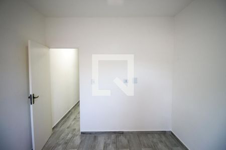 Quarto de apartamento à venda com 1 quarto, 45m² em Vila Carmosina, São Paulo