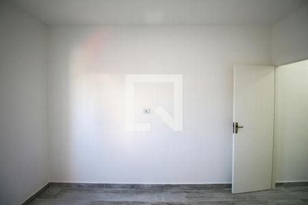 Quarto de apartamento à venda com 1 quarto, 45m² em Vila Carmosina, São Paulo