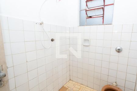 Casa para alugar com 360m², 2 quartos e 4 vagasBanheiro - Casa 01