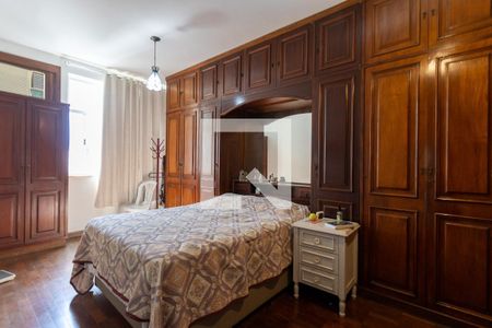 Apartamento à venda com 159m², 4 quartos e 2 vagas Apartamento à venda com 159m², 4 quartos e 2 vagasQuarto Suite