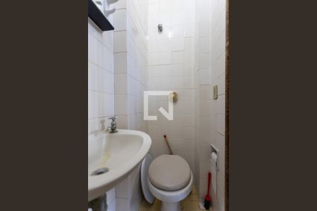 Apartamento à venda com 159m², 4 quartos e 2 vagas Apartamento à venda com 159m², 4 quartos e 2 vagasBanheiro de Serviço