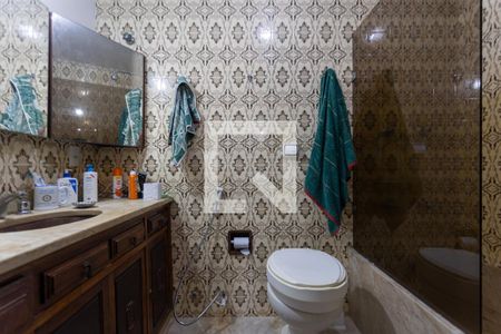 Apartamento à venda com 159m², 4 quartos e 2 vagas Apartamento à venda com 159m², 4 quartos e 2 vagasBanheiro Suite