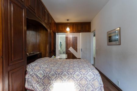 Apartamento à venda com 159m², 4 quartos e 2 vagas Apartamento à venda com 159m², 4 quartos e 2 vagasQuarto Suite