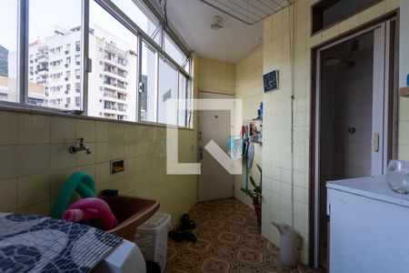 Apartamento à venda com 159m², 4 quartos e 2 vagas Apartamento à venda com 159m², 4 quartos e 2 vagasÁrea de Serviço