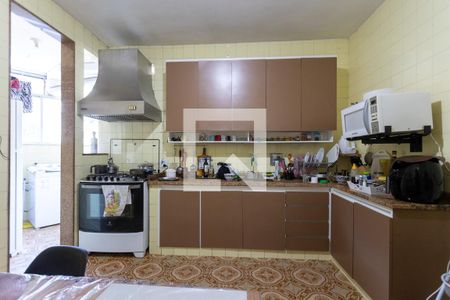 Apartamento à venda com 159m², 4 quartos e 2 vagas Apartamento à venda com 159m², 4 quartos e 2 vagasCozinha