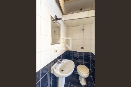 Apartamento à venda com 37m², 2 quartos e sem vaga Apartamento à venda com 37m², 2 quartos e sem vagaBanheiro