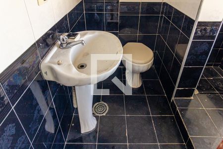 Apartamento à venda com 37m², 2 quartos e sem vaga Apartamento à venda com 37m², 2 quartos e sem vagaBanheiro